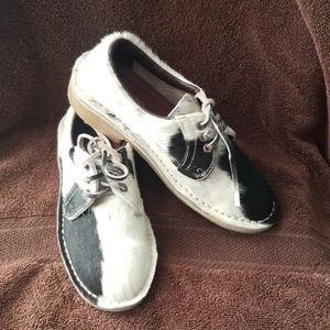 Uwezo shoes  size 7.5